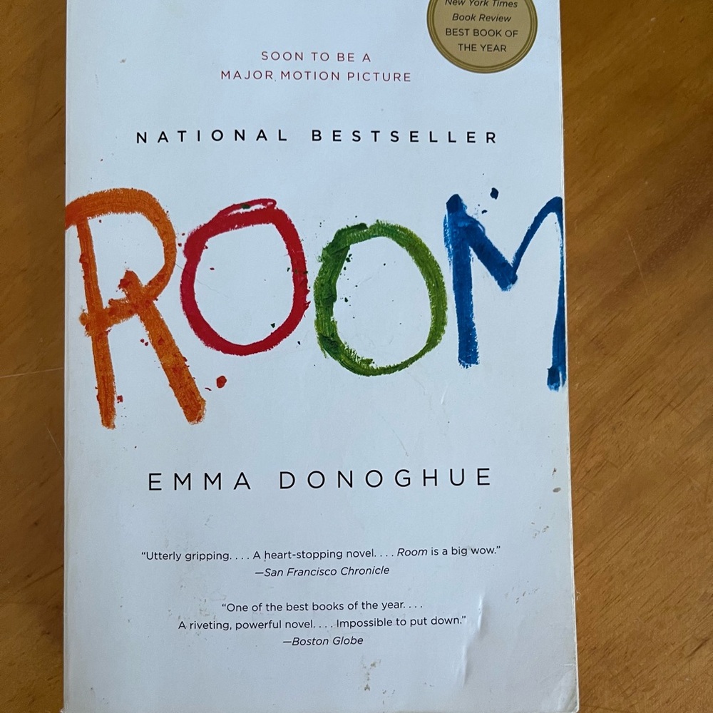 🌟3 for $10🌟 Room by Emma Donoghue